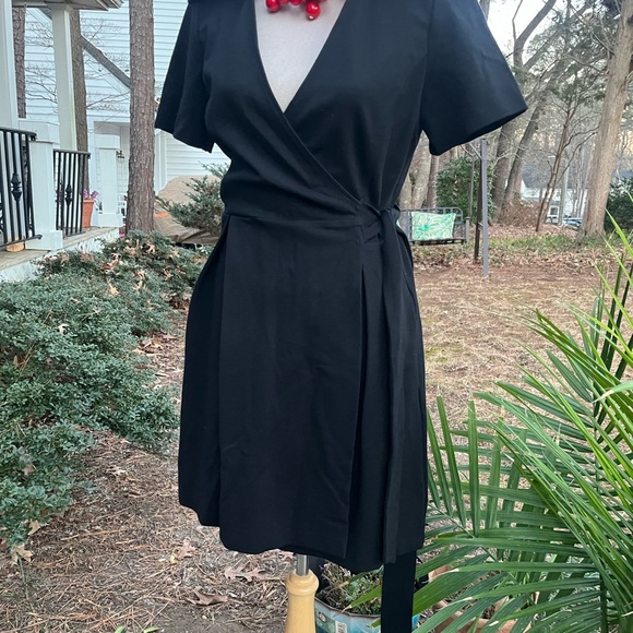 Diane Von Furstenberg 💖 Vintage Iconic Classic Wrap Dress, Black, Size 12, GUC - Picture 3 of 12